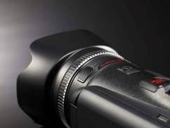 全新高信噪比立体声麦克风(左)和外置环绕声麦克风 SM-V1(右)