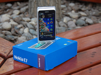 ŵE7