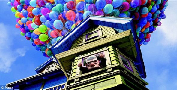电影：《飞屋环游记》中，卡尔老先生在自家屋子的顶上加上了气球，并由此实现了他探索南美大陆的毕生梦想