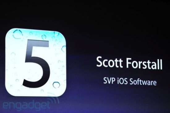 苹果高管Scott Forstall登台讲解iOS 5