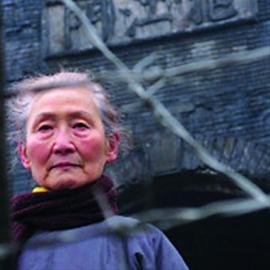 开微博和参演《南京！南京！ 》一样，都是很有意义的事情。 南京大屠杀幸存者赵振华