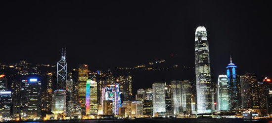 城市繁华下，你可知互联网在香港已属夕阳行业？创业者想放弃外包、自主创新又是如何艰难？