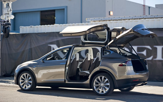 特斯拉CEO开发Model X车型获430万美元期权