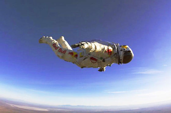 挣脱地心引力:人怎样才能在空中漂起来?|宇航员