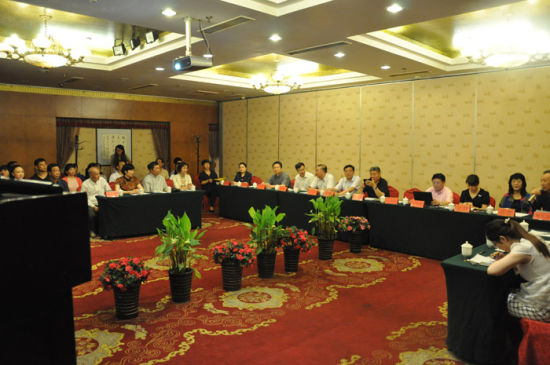 �����ҽ��ɫ���Ƽ��������о�����������ֳ�