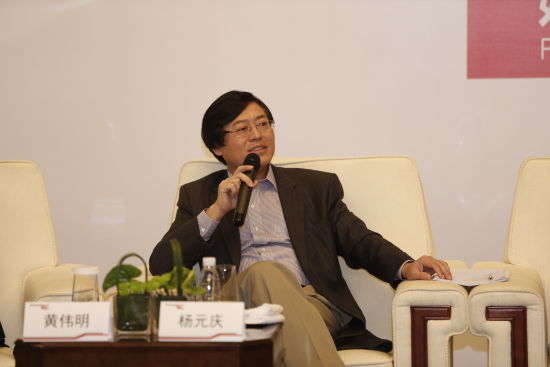 杨元庆向库克喊话:别拿苹果和橙子作比较 杨元庆向库克喊话:别拿苹果和橙子作比较