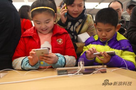 中国大陆地区第十三家苹果零售店郑州开业 |苹