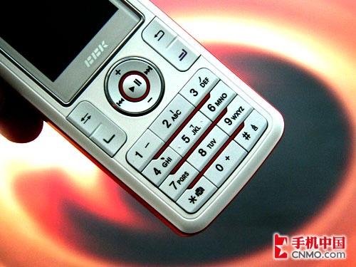 白色灵动天使步步高低端音乐机i528评测(3)