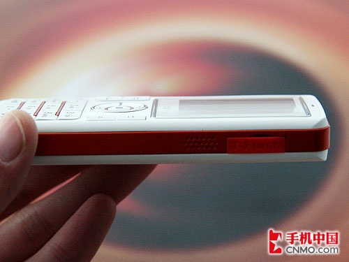 白色灵动天使步步高低端音乐机i528评测(3)