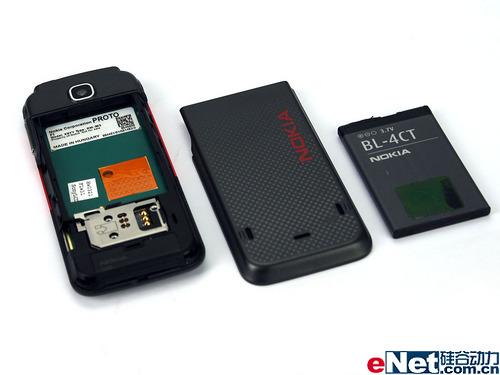 9.9mm厚度诺基亚超薄音乐机5310XM评测(7)