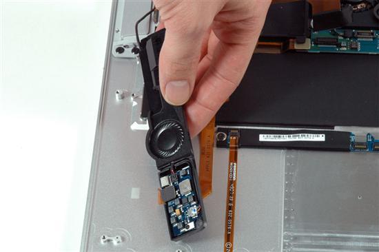 轻巧超薄苹果MacBookAir详尽拆解(3)