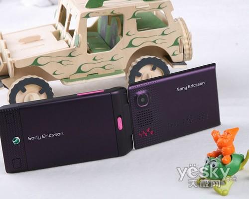 简约之美索爱翻盖音乐手机W380图赏(3)