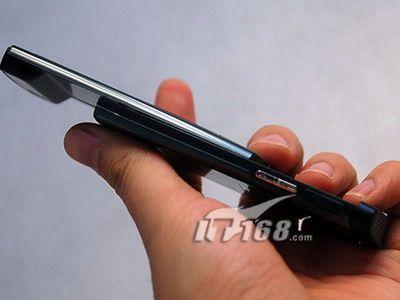320万像素三星超薄滑盖机U608仅2380