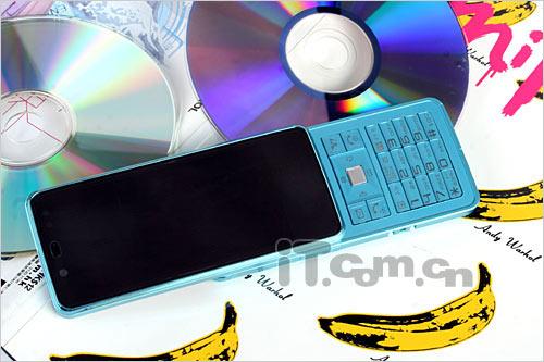 至炫酷品夏普宽屏滑盖手机921SH评测