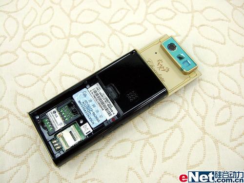 外形很迷人多款主流休闲时尚手机导购(4)