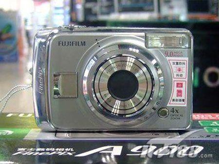 4倍光变超大CCD富士A900现只卖850元