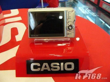 支持拍摄视频卡西欧S880小跌至1580元