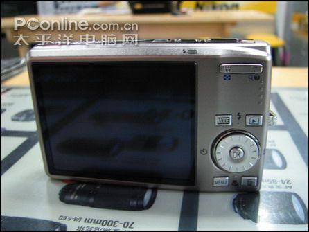 经典金属卡片尼康S700送2G卡仅2160元