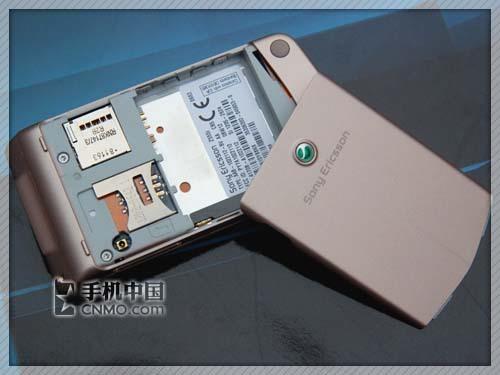 时尚双雄索爱翻盖W380c与Z555i对比(6)