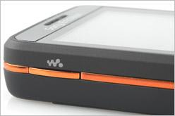 复古下翻盖造型索爱音乐手机W350评测(2)