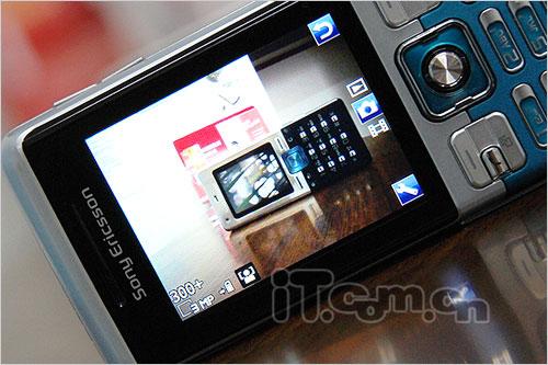 全新主打精品索爱三防拍照C702仅2330