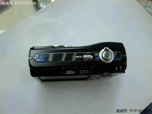 流畅的曲线形身材奥巴FE310送1G卡1140