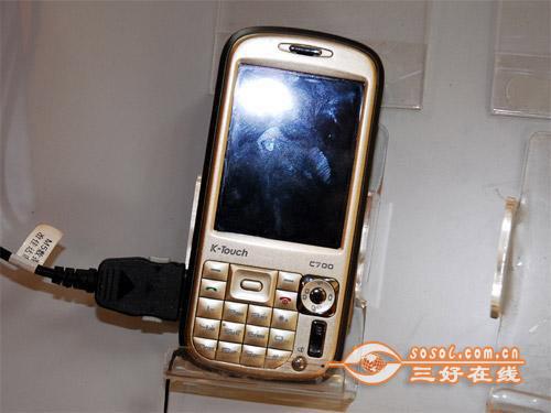 700万像素3X光变天语拍照机C700破两千
