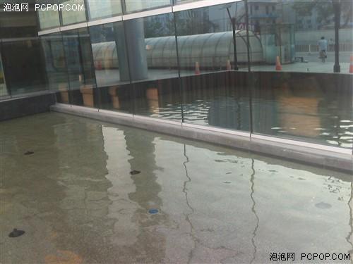 精致高雅联想琉璃镜面翻盖机S96评测(8)