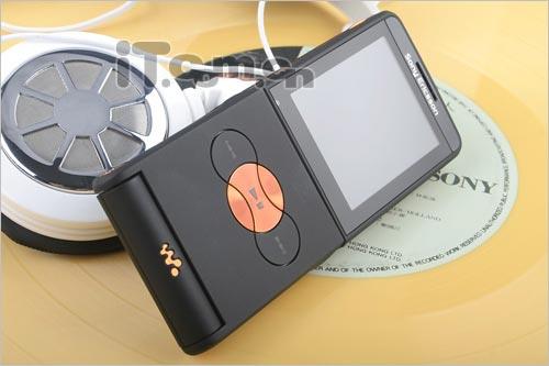 经典造型1500元内靓丽折叠手机搜罗(4)