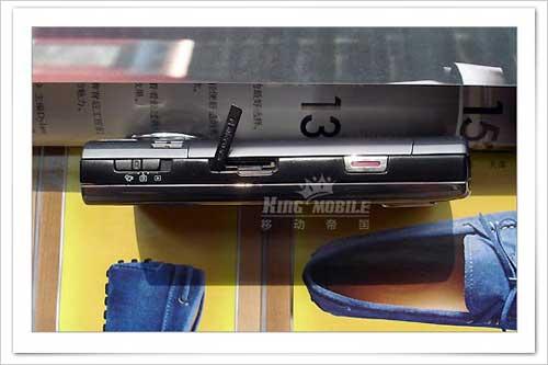 800万像素三星智能i8510行货版亮相(2)