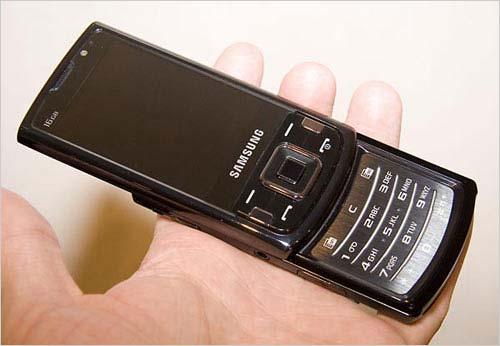 800万像素三星智能i8510行货版亮相