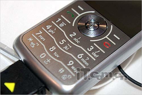 C网音乐手机LG金属直板KX256卖1080