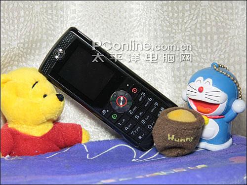 实惠之选摩托罗拉直板音乐机W388试用
