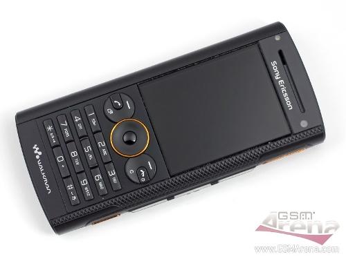 W902