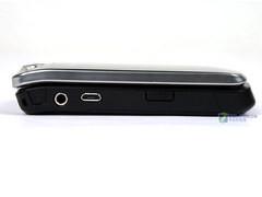 独特魅力黑莓首款翻盖智能8220试用(2)