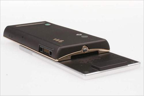 纯美音乐索尼爱立信W705海量真机图赏(4)