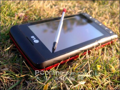 300万像素LG大屏触控手机KP500评测(2)