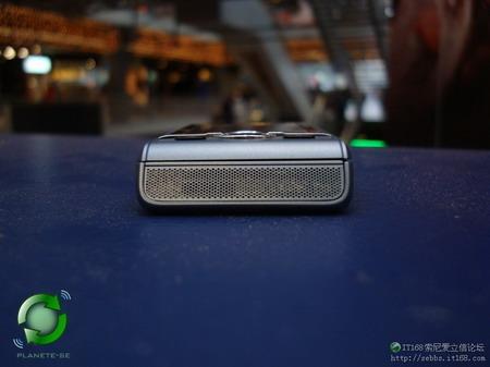 搭载双扬声器索爱W595特别版开箱图赏(4)