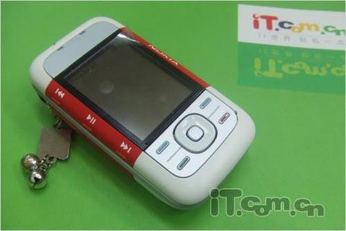 终跌破四位数 诺基亚5300直击冰点价_手机