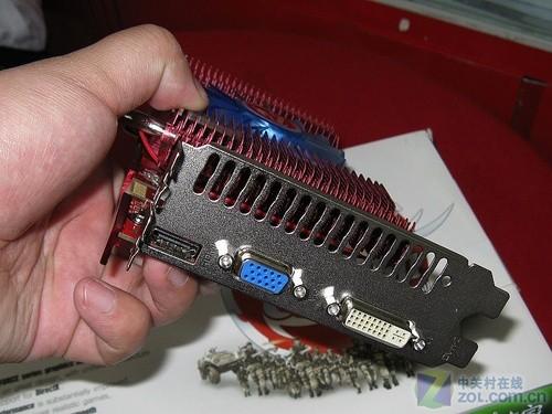 ����ˮ�����߲ʺ�˫�ȹ�9800GT��699Ԫ