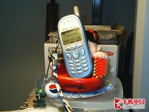 回顾80后最难忘怀的摩托罗拉手机(组图)_手机