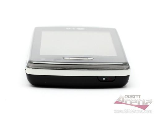 800万像素LG透明滑盖键盘GD900评测(6)