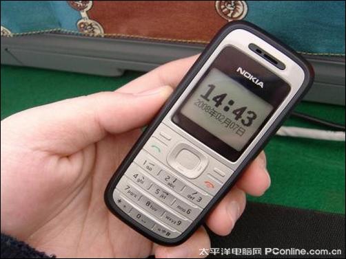 大牌手机直触冰点 诺基亚1200仅200元_手机