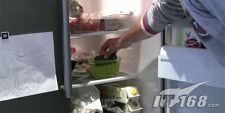 用枪射击诺基亚三防手机3720c测试