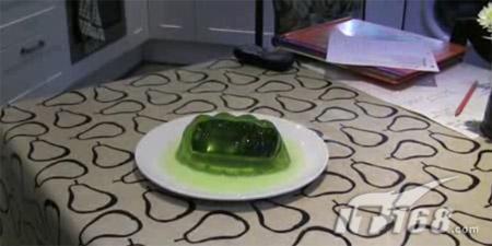 用枪射击诺基亚三防手机3720c测试