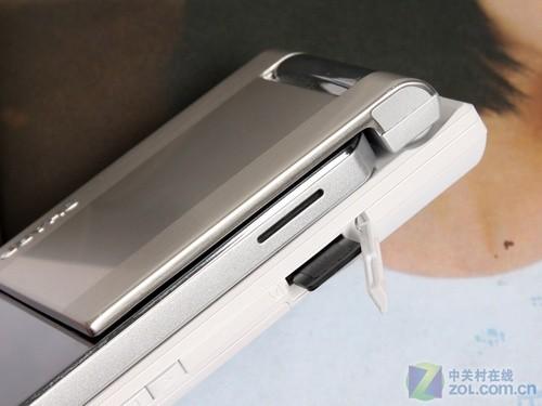 500万像素夏普旋屏导航机9130C评测(2)