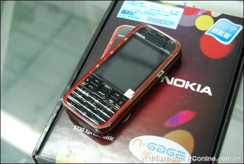 带双键盘的音乐机 诺基亚5730跌破1K9_手机