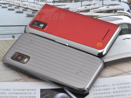 OMS巅峰摩托罗拉MT710对比LGGW880(2)