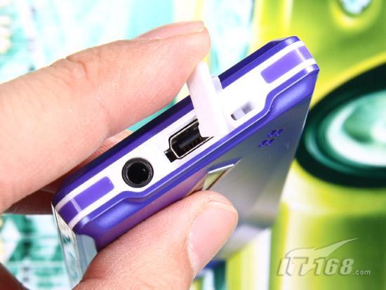 轻薄有型纽曼菱音M6音乐手机评测(2)