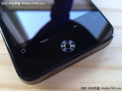 800万像素HTC谷歌手机Incredible评测